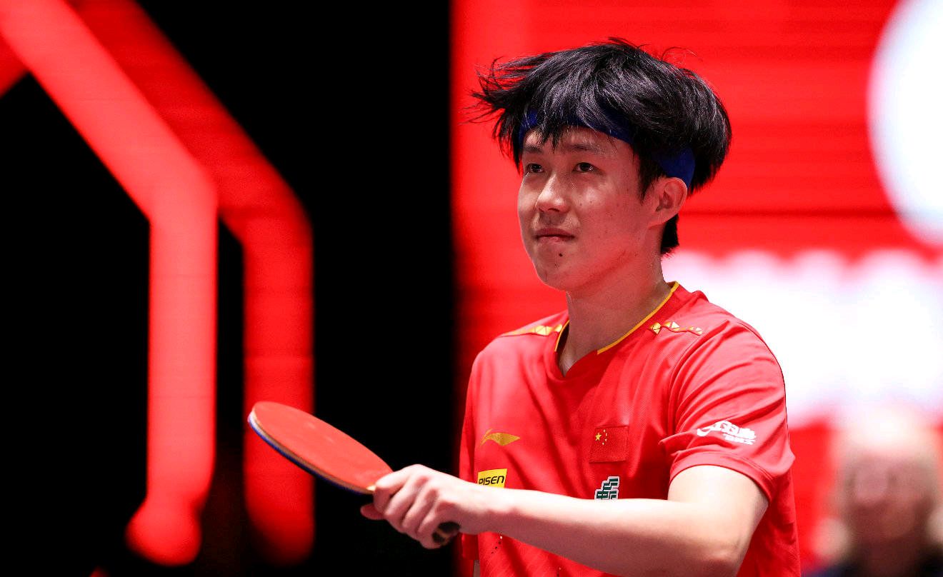 九游中文官网-穆古鲁扎在切尔西比赛中重返赛场，出色防守引发热议！比赛高潮迭起的简单介绍