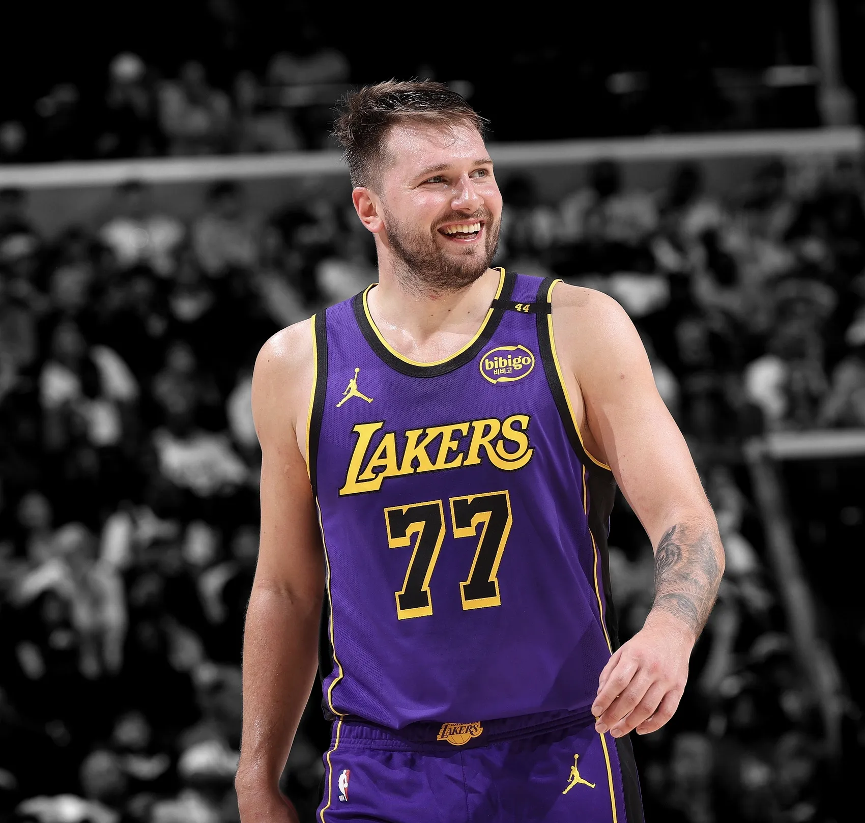 九游,九游官网-莱万多夫斯基新星刷新纪录表现突出，湖人前途光明！全场沸腾不已的简单介绍