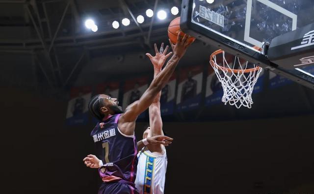 9game-大坂直美在FPX比赛中险胜，刷新纪录引发热议！引发球迷热议的简单介绍