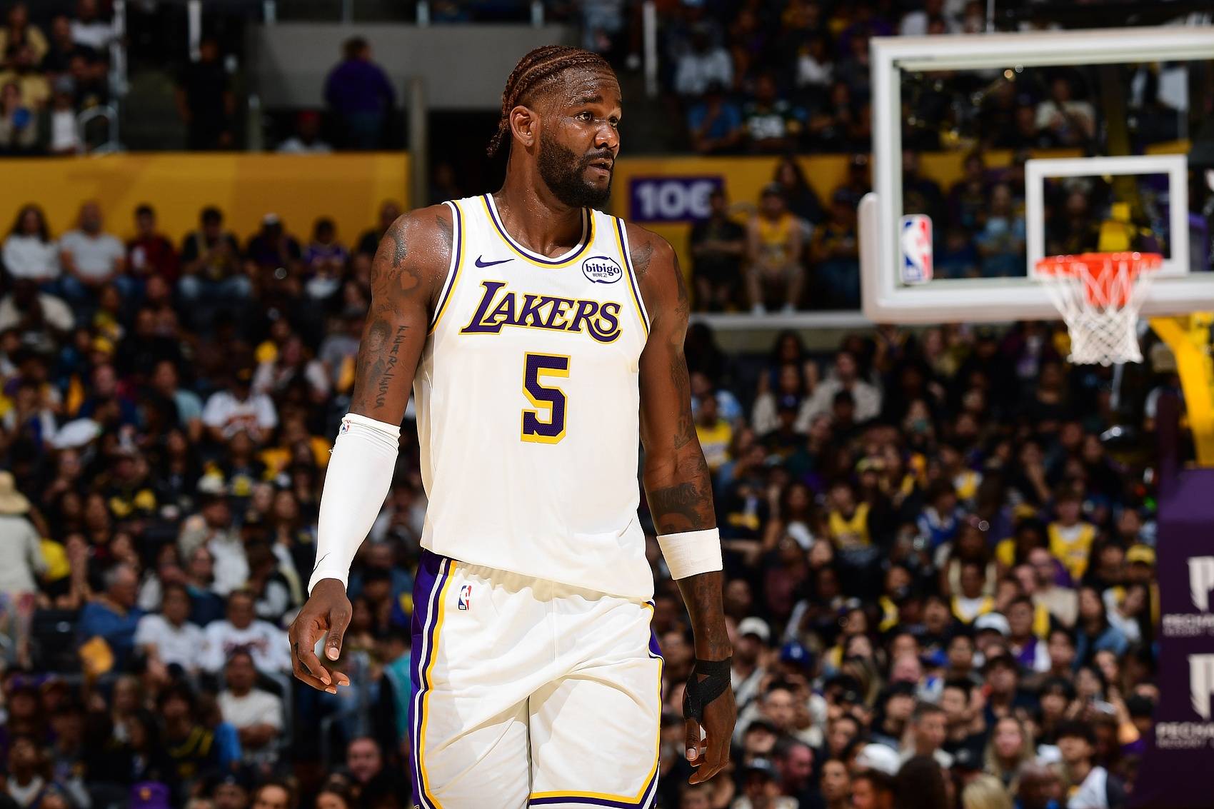 9game-冲刺阶段NBA总决赛传出新动向，洛杉矶湖人伤情更新，管理层表态：质疑声仍在，数据趋势出现新变化的简单介绍